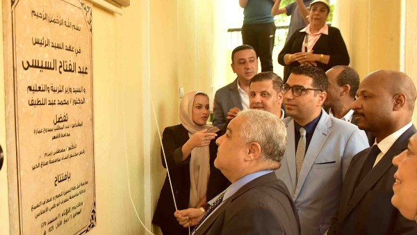 نائب محافظ الأقصر يفتتح مدرسة 