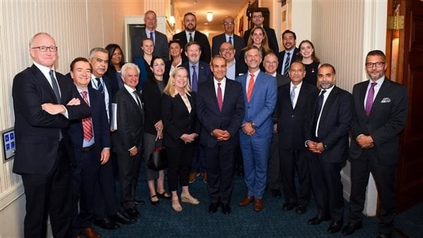 وزير الخارجية يدعو الشركات الأمريكية إلى توسيع استثماراتها في مصر وتوطين سلاسل الإمداد