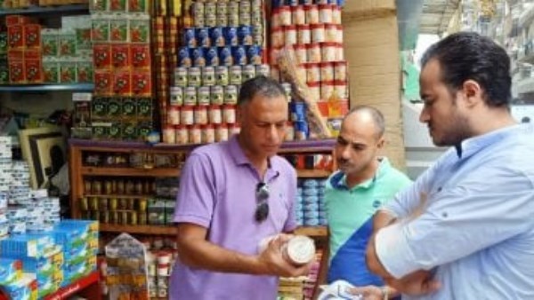 تموين الإسكندرية : ضبط سلع غذائية مجهولة المصدر