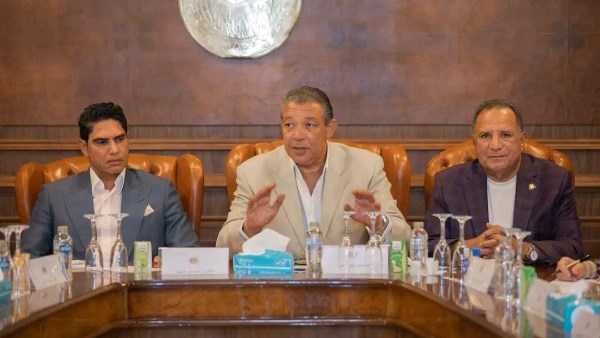 الشعب الجمهوري يبحث خطة خوض انتخابات مجلس النواب 2025