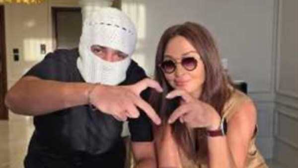 اليسا وتووليت 