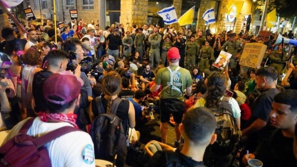 احتجاجات حاشدة في القدس المحتلة ضد نتنياهو بعد وصفه المتظاهرين بـ