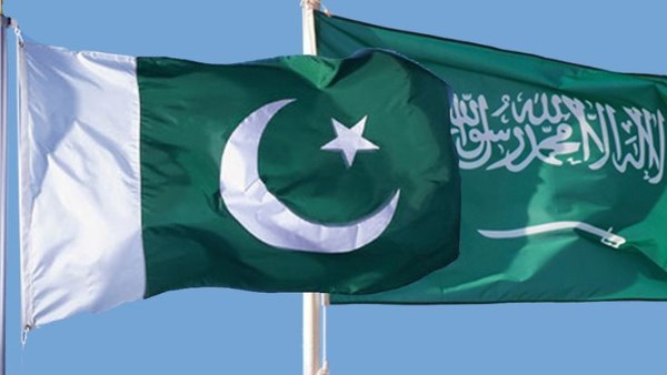 عاجل :: السعودية وباكستان توقعان اتفاقية للدفاع الاستراتيجي المشترك 