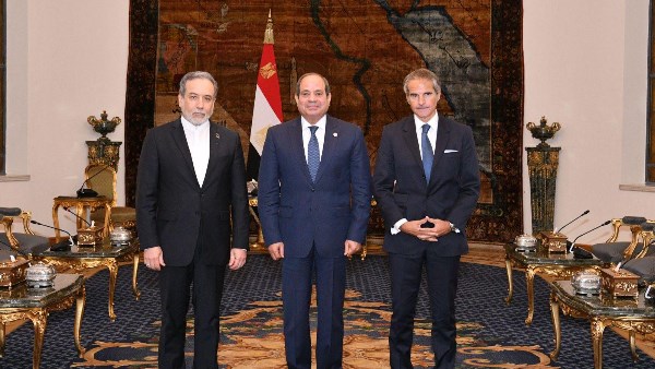 إيران تشكر الرئيس السيسي : مساعي القاهرة كانت مفتاح التفاهم مع الوكالة الذرية