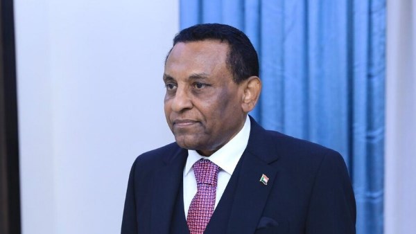 رئيس وزراء السودان كامل إدريس
