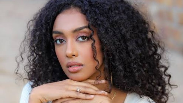 الفنانة حنين سعيد 
