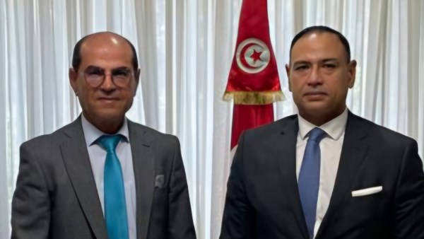سفير مصر بتونس يبحث مع وزير الإسكان التونسي استعدادات عقد اللجنة العليا المشتركة بالقاهرة سفير مصر بتونس يبحث مع وزير الإسكان التونسي استعدادات عقد اللجنة العليا المشتركة بالقاهرة