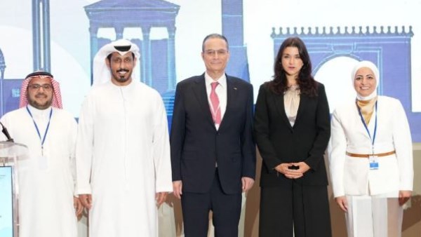 الأردن يترأس أول لقاء لمحافظي البنوك المركزية بالمنطقة لمكافحة غسل الأموال وتمويل الإرهاب الأردن يترأس أول لقاء لمحافظي البنوك المركزية بالمنطقة لمكافحة غسل الأموال وتمويل الإرهاب