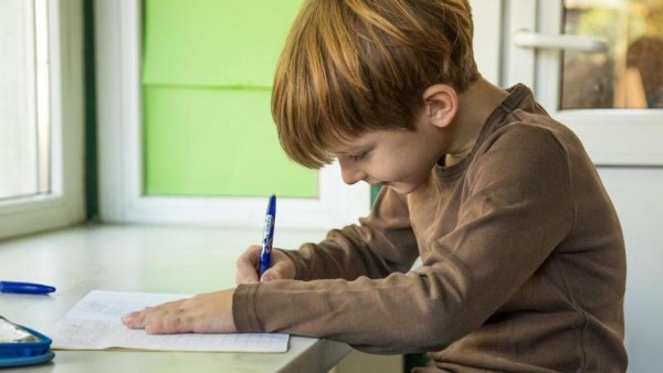 للنشر 9ونص//كيف تساهم أنظمة التعليم التقليدية في خفض مستويات الإبداع؟
