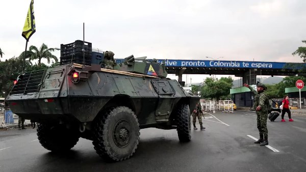 كولومبيا: واشنطن لم تُخطرنا مسبقا بعمليتها في فنزويلا ونعزز وجودنا الحدودي كولومبيا: واشنطن لم تُخطرنا مسبقا بعمليتها في فنزويلا ونعزز وجودنا الحدودي