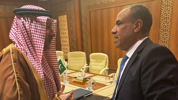 وزير الخارجية و وليد الخريجي