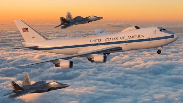 طائرة يوم القيامة 