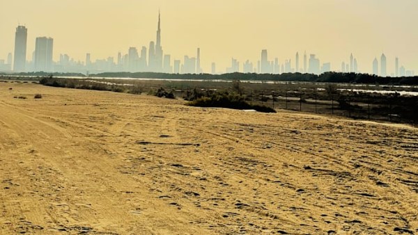 الأرض التي سبنى عليها المجمع التكنولوجي 