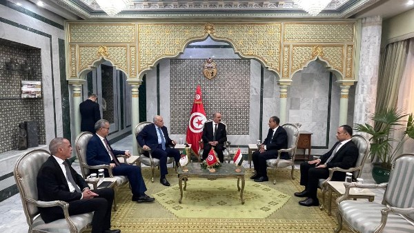 جانب من الاجتماع 