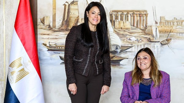 الدكتورة رانيا المشاط والدكتورة إيمان كريم