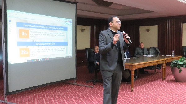  الأستاذ الدكتور عمرو حسن