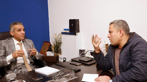 الدكتور طارق رشيد رئيس اقسام القلب بهيئة ا