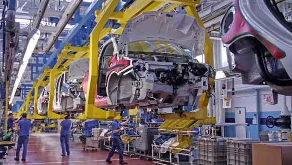 مصنعي السيارات