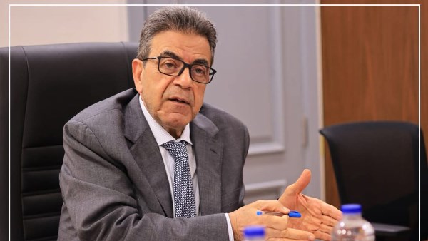 الدكتور مجدي حسن نقيب الأطباء البيطريين 