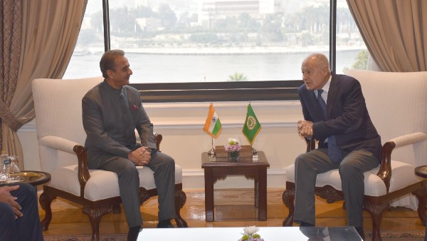 أحمد أبو الغيط وكيرتي فاردان سينج