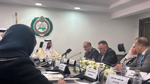 اجتماع لجنة فلسطين بالبرلمان العربي 