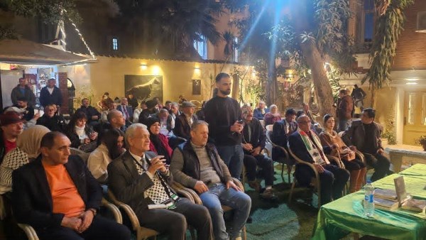 جانب من الأمسية الثقافية 