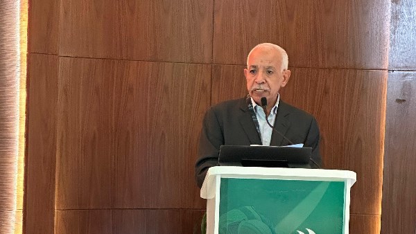 عبد المنعم الجمل رئيس الاتحاد العام لنقابات عمال مصر 