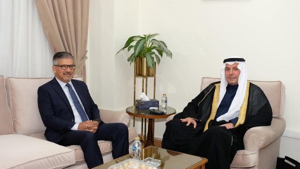 منزلاوي يستقبل سفير باكستان عامر شوكت 