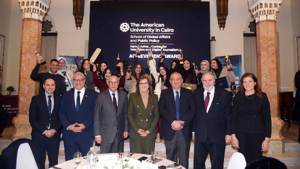 خريجي برنامج الماجستير في التخصصات التلفزيونية والرقمية