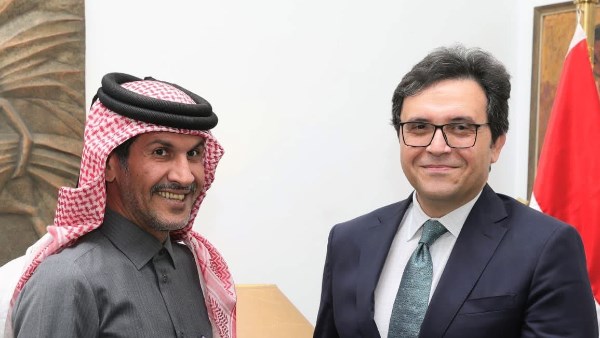 وزير الثقافة يلتقي سفير قطر بالقاهرة لتعزيز التعاون الثقافي وبحث استعدادات العام الثقافي المصري القطري