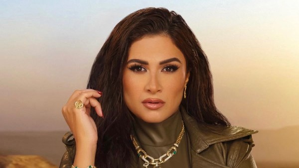 ياسمين عبد العزيز