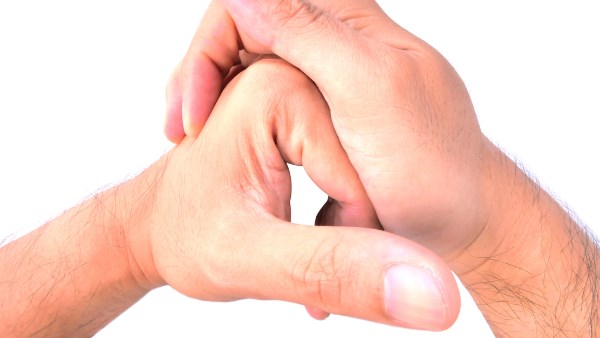 طرقعة المفاصل 