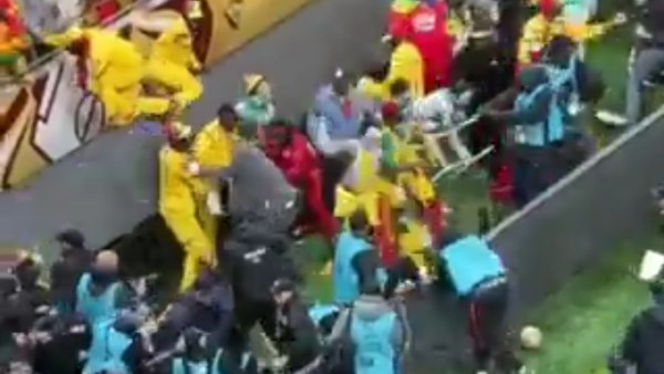 صورة من أعمال الشغب