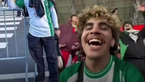 مشجع الجزائري