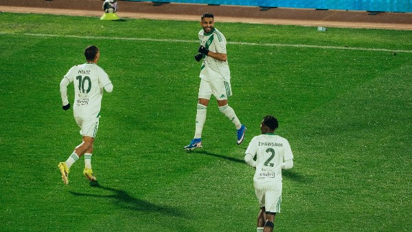 صورة من اللقاء