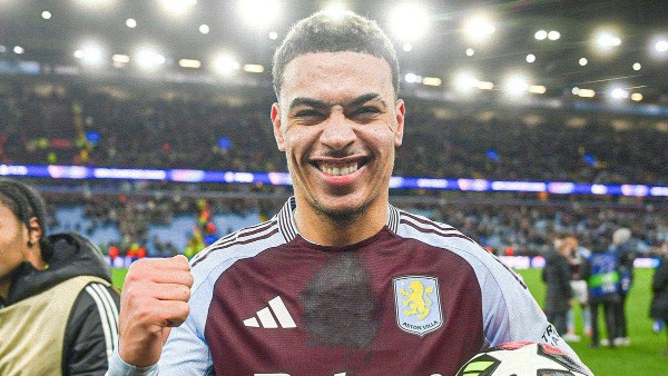 صورة من اللقاء