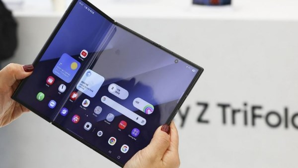سبب صادم يفسر سر طرح هاتف Galaxy Z Trifold بأسواق محدودة سبب صادم يفسر سر طرح هاتف Galaxy Z Trifold بأسواق محدودة