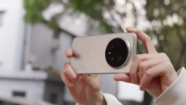  هاتف Honor Magic8 Pro