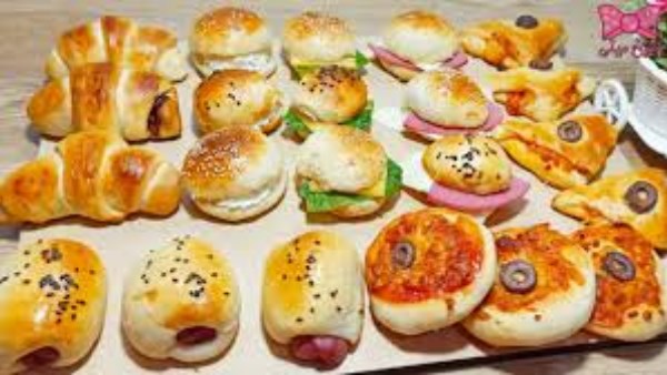 وصفات بعجينة واحدة تكفي 5 أصناف.. وفّري وقتك ومجهودك 