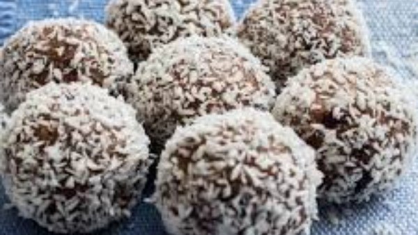طريقة عمل كرات الشوكولاتة بالبسكويت بدون فرن.. حلويات سريعة ولذيذة