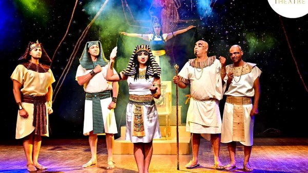 حتشبسوت وإخناتون يعودان للحياة علي مسرح المتحف المصري الكبير في عرض فني مبهر  