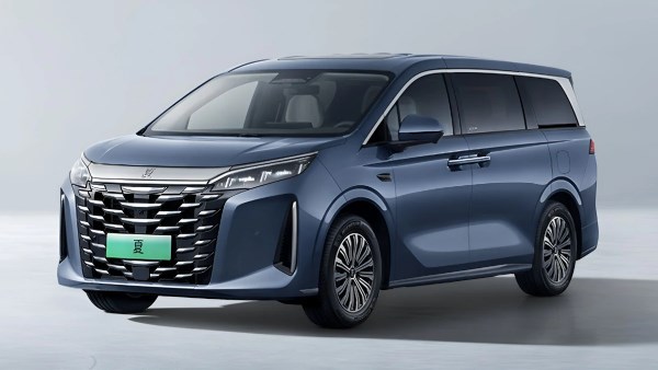 بي واي دي XIA