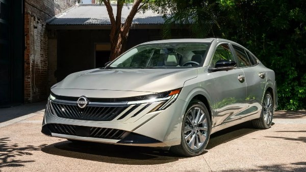 نيسان سنترا 2026 الجيل الجديد