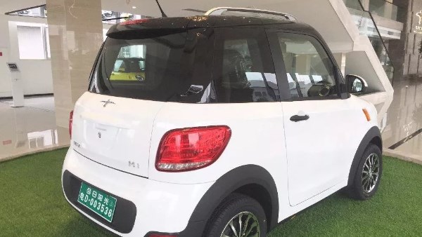 إيونيكس CITY