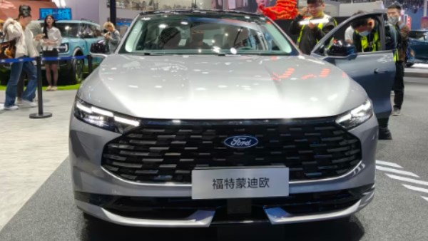 فورد توروس 2026