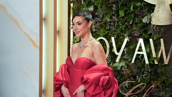  فستان ملفت ..اية سماحة تثير الجدل فى حفل joy awards