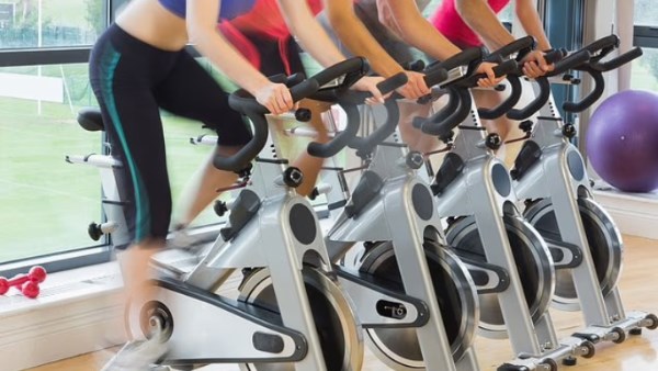 ممارسة الرياضة لـ 10 تحميك من سرطان القولون 