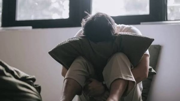 ألم المعدة المفاجئ