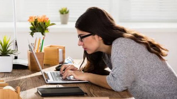 كيف يؤثر الجلوس الطويل على صحة الأوردة