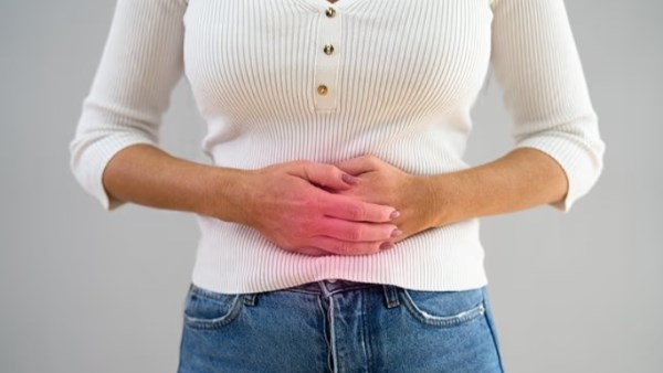 أطعمة تدمّر صحة الأمعاء